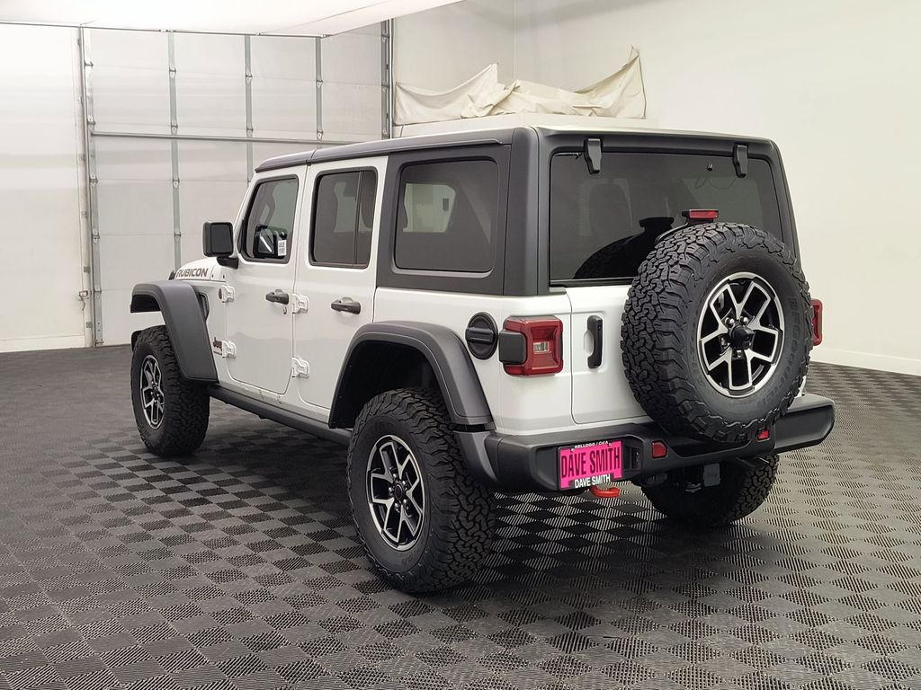 2025 Jeep Wrangler Rubicon photo 3