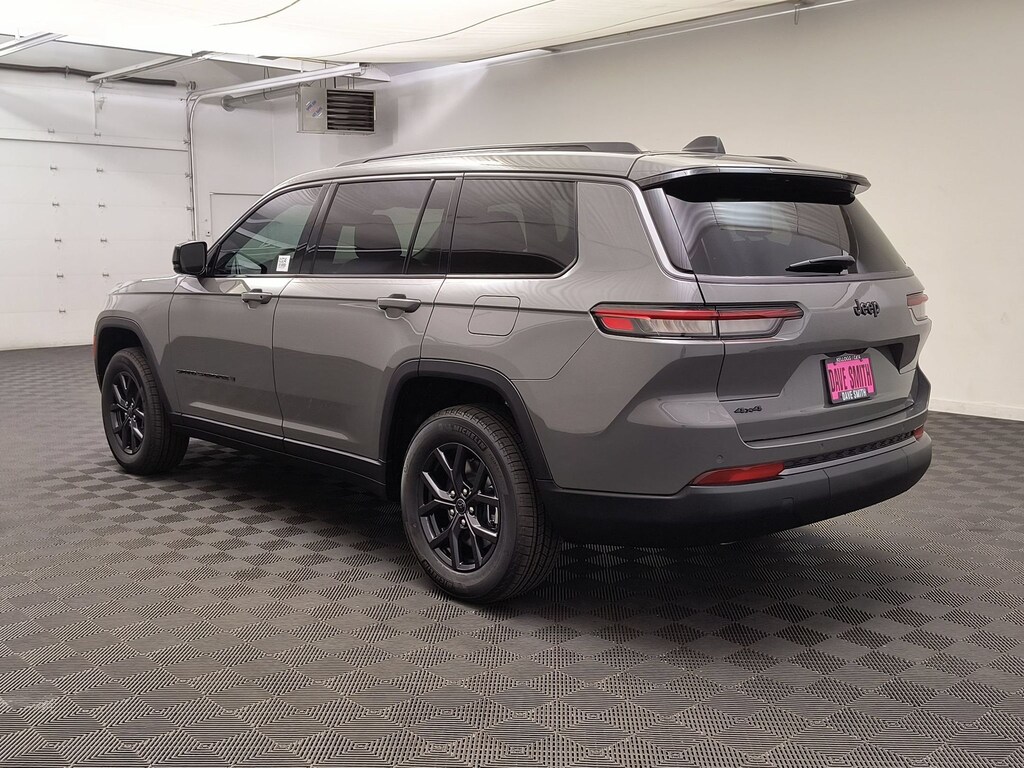 New 2027 Jeep Grand Cherokee L 3 Row LAREDO 4X4 Sport Utility
