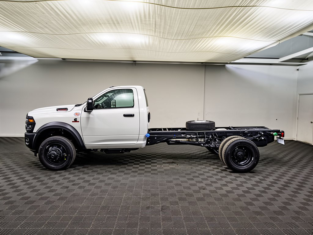 New 2027 Ram 5500 Chassis Cab TRADESMAN REGULAR 4X4 84' CA Pickup