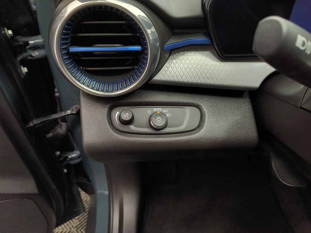 2026 Chevrolet Trax LT - Photo 26