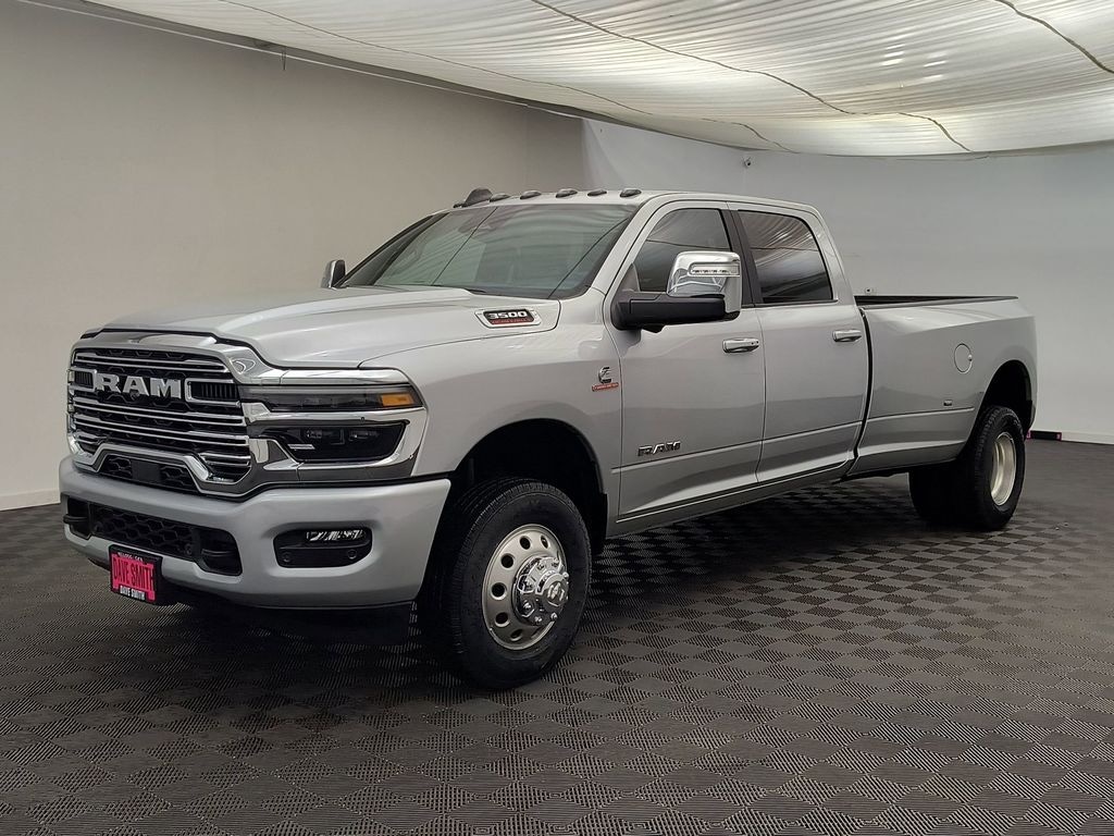 New 2026 Ram 3500 LARAMIE CREW CAB 4X4 8' BOX Pickup