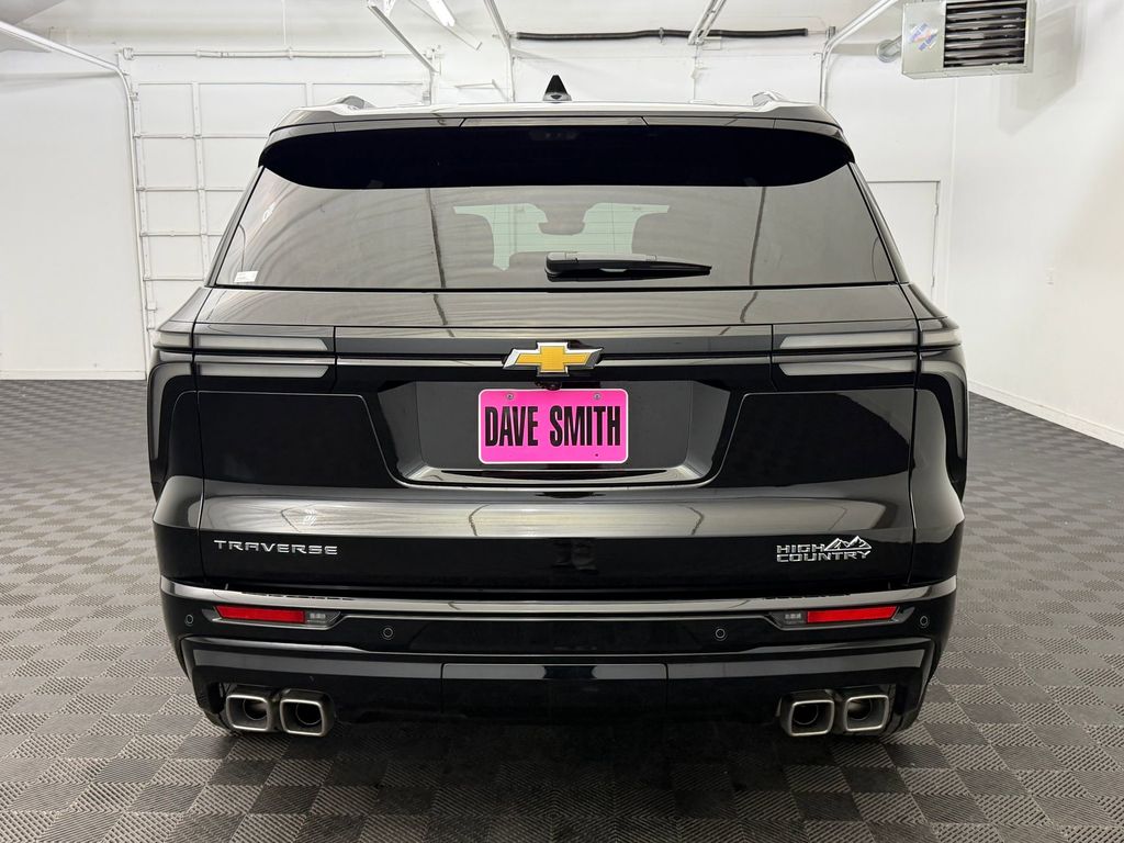 2025 Chevrolet Traverse High Country - Photo 10
