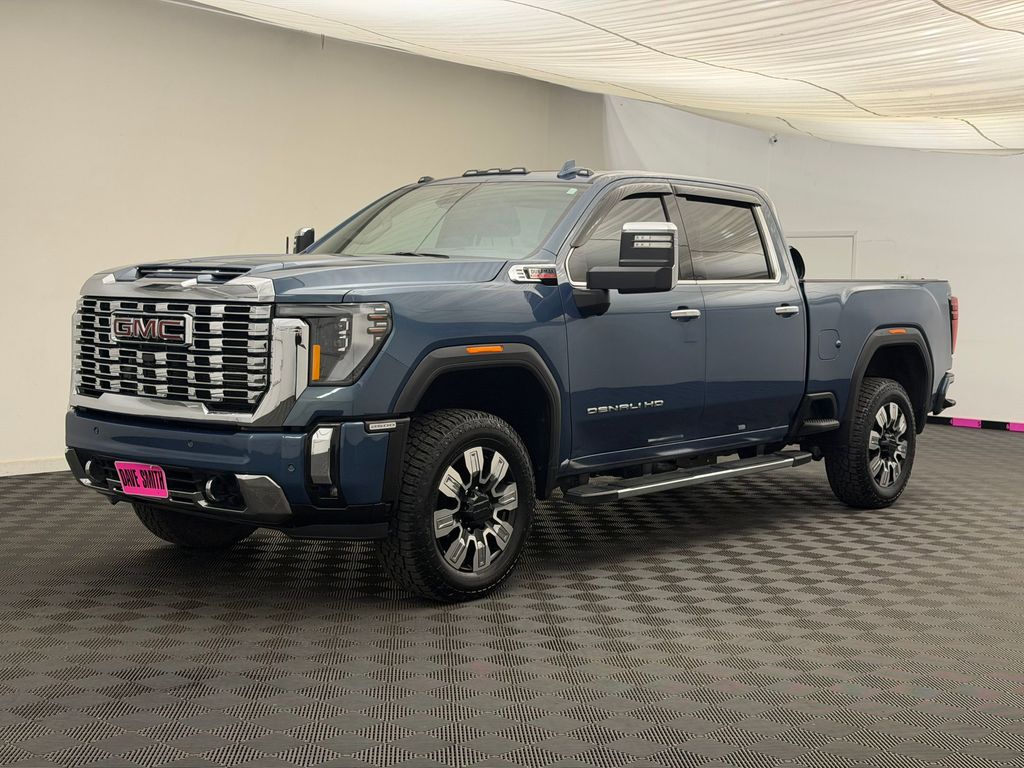 2025 GMC Sierra 4WD Crew Cab Standard Box Denali's photo