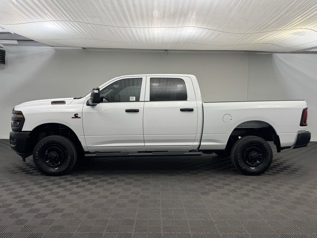 2025 Ram 2500 Tradesman photo 2