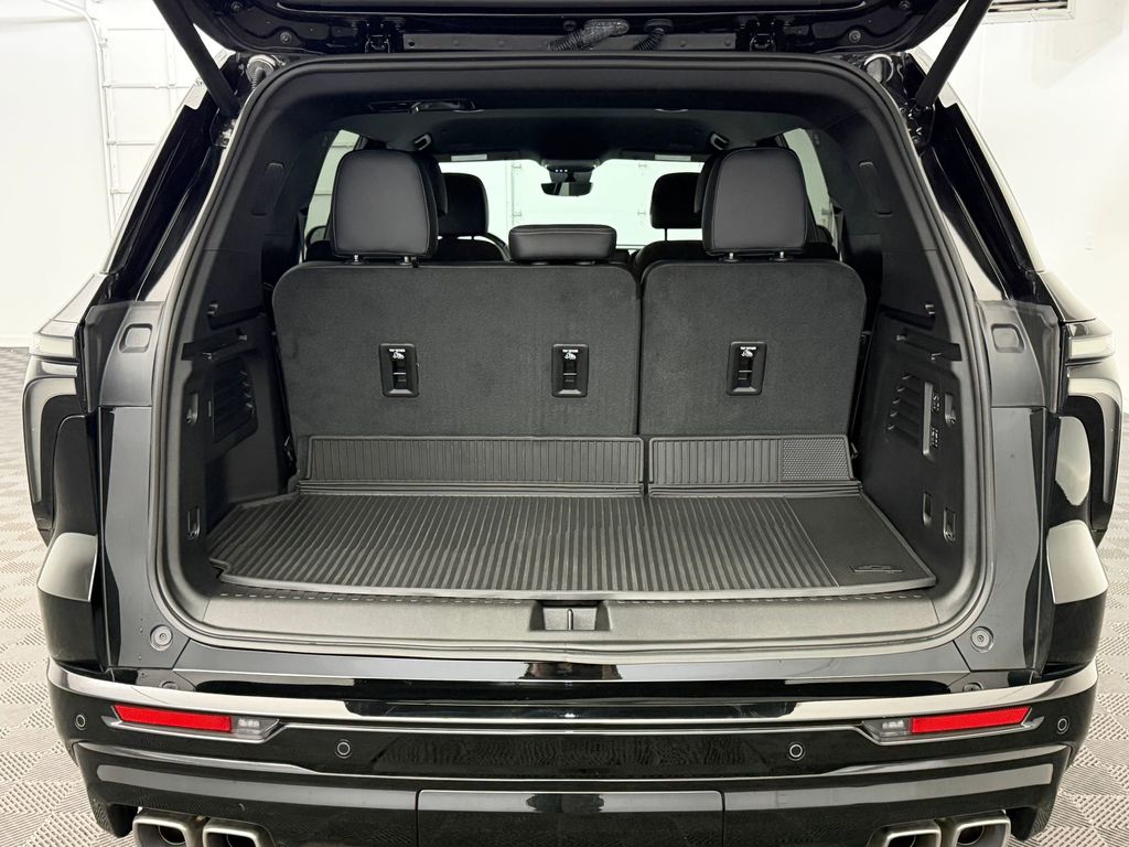 2025 Chevrolet Traverse High Country - Photo 18