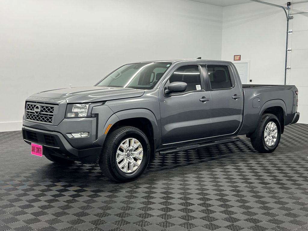 2024 Nissan Frontier SV Crew Cab 4X4 LWB's photo