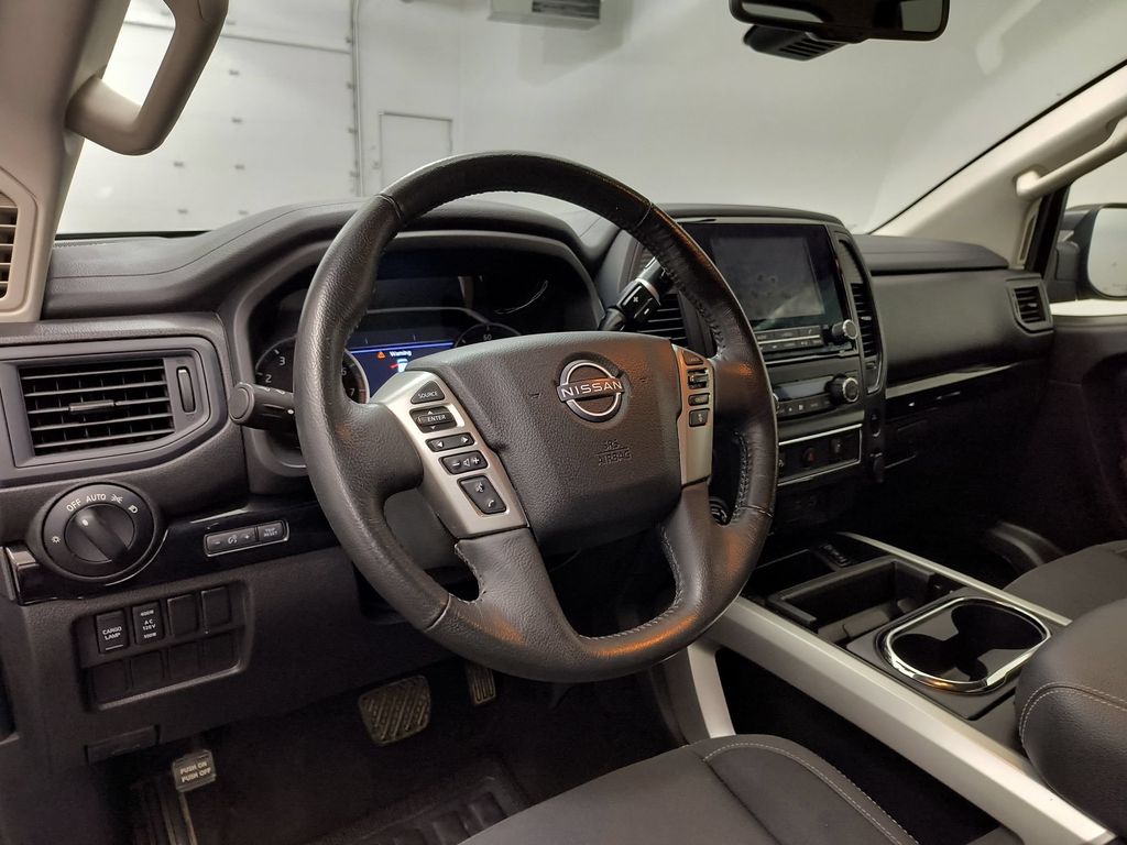 Titan SV Truck Crew Cab