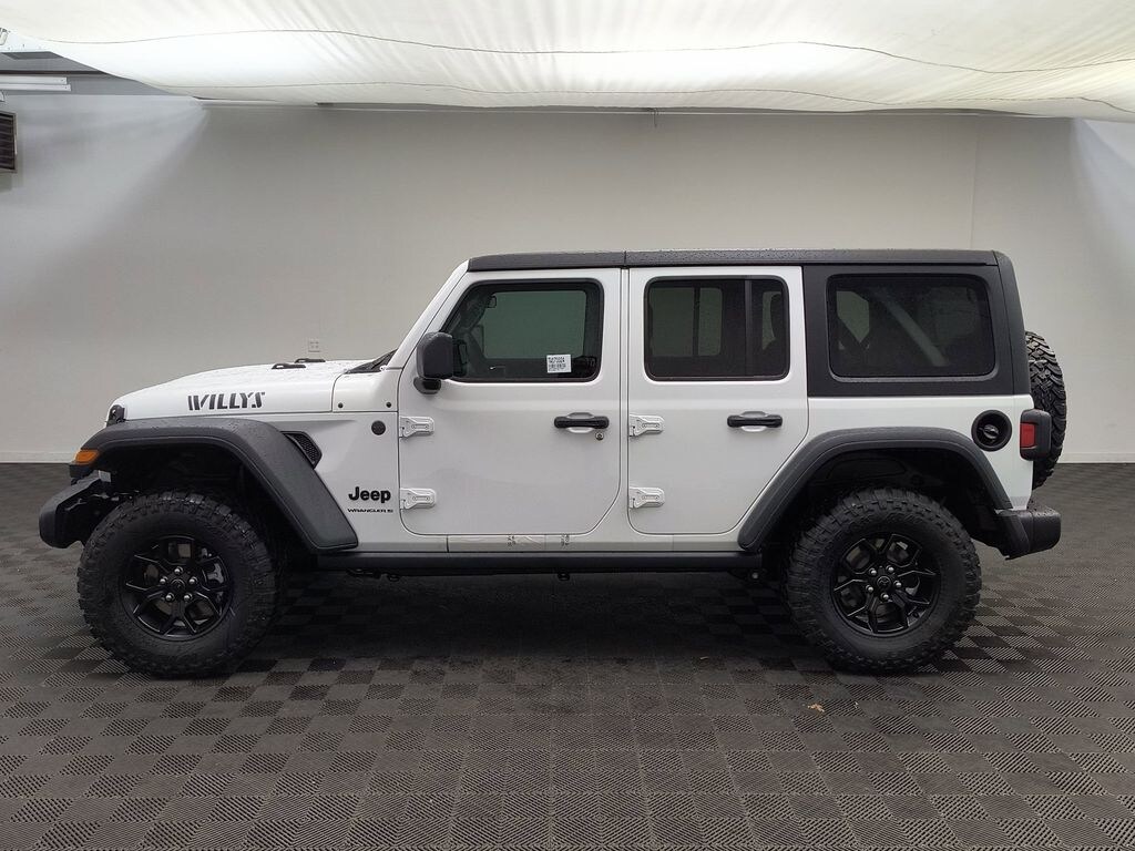 New 2026 Jeep Wrangler 4-DOOR WILLYS Sport Utility