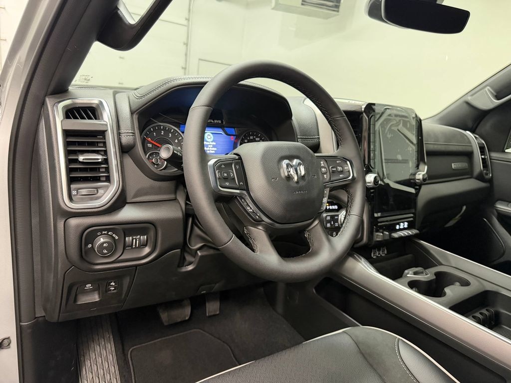 New 2026 Ram 1500 LARAMIE CREW CAB 4X4 5'7 BOX Pickup