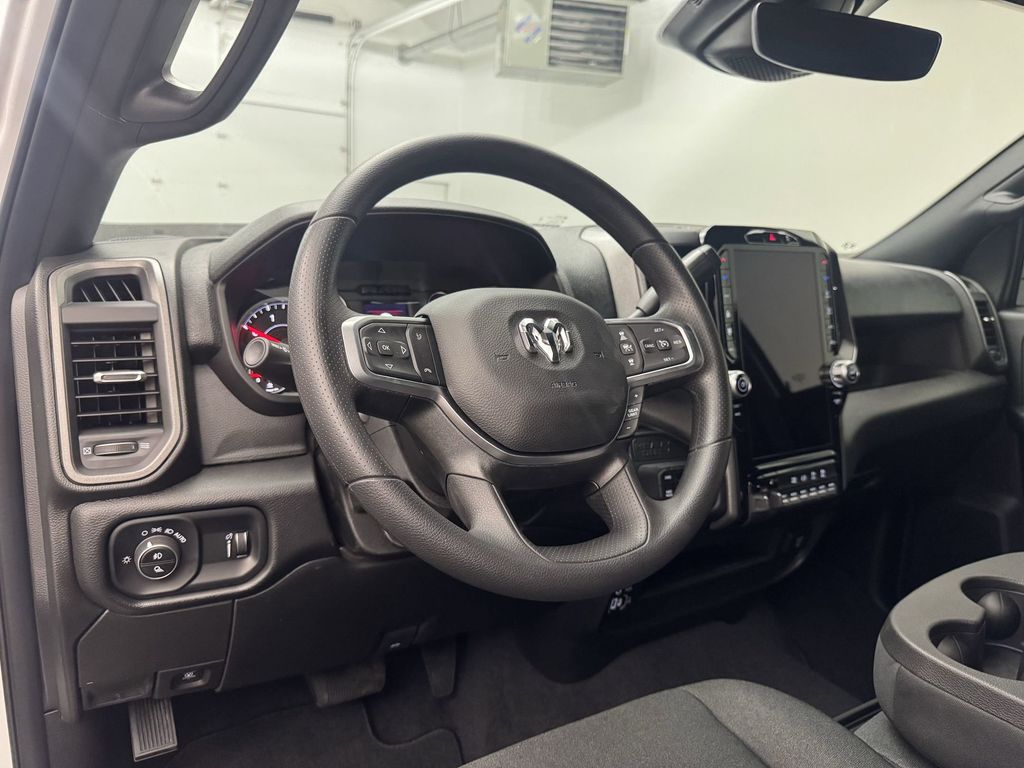 2025 Ram 2500 Tradesman photo 4