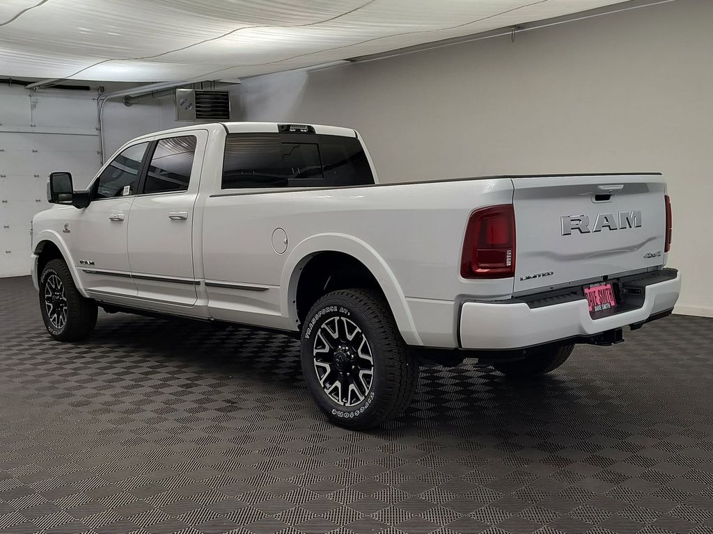 New 2026 Ram 3500 LIMITED CREW CAB 4X4 8' BOX Pickup
