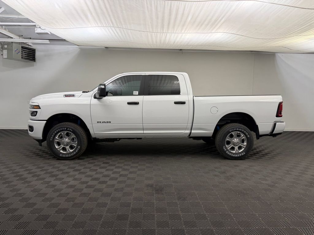 New 2026 Ram 2500 BIG HORN CREW CAB 4X4 6'4 BOX Pickup
