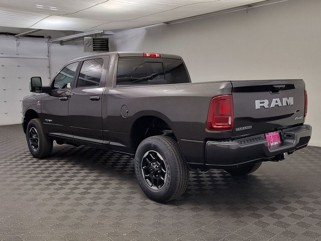 New 2026 Ram 2500 LARAMIE CREW CAB 4X4 6'4 BOX Pickup