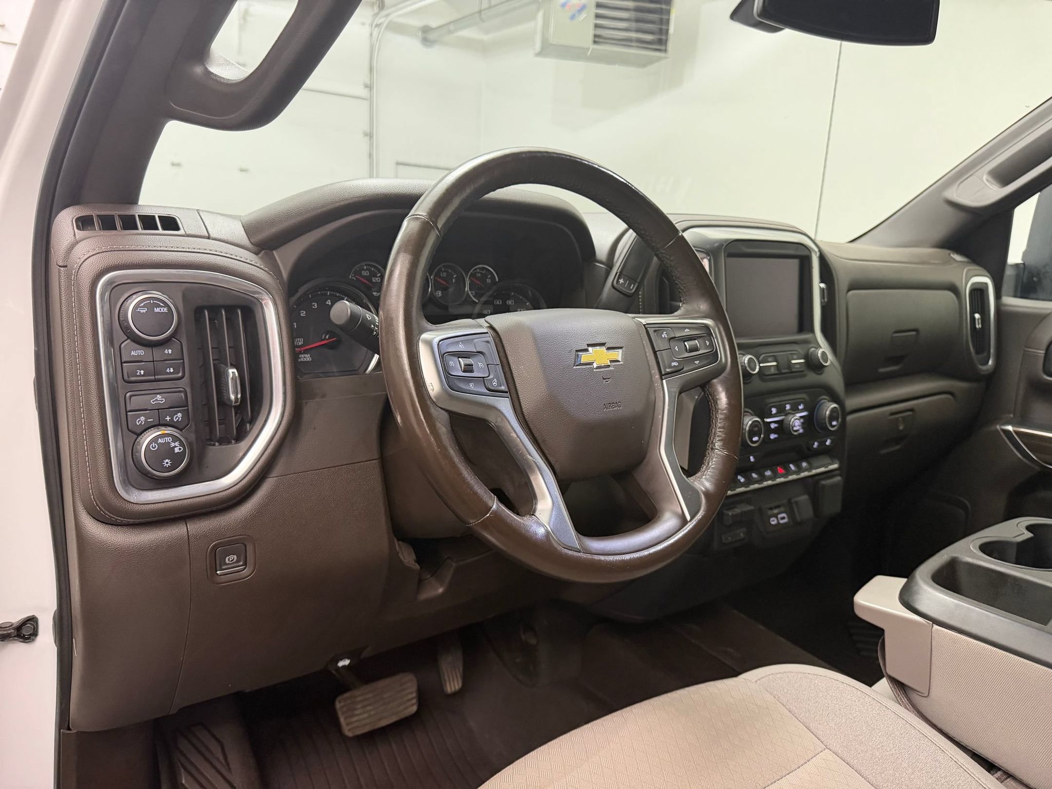 Used 2021 Chevrolet Silverado 1500 LT Truck Crew Cab