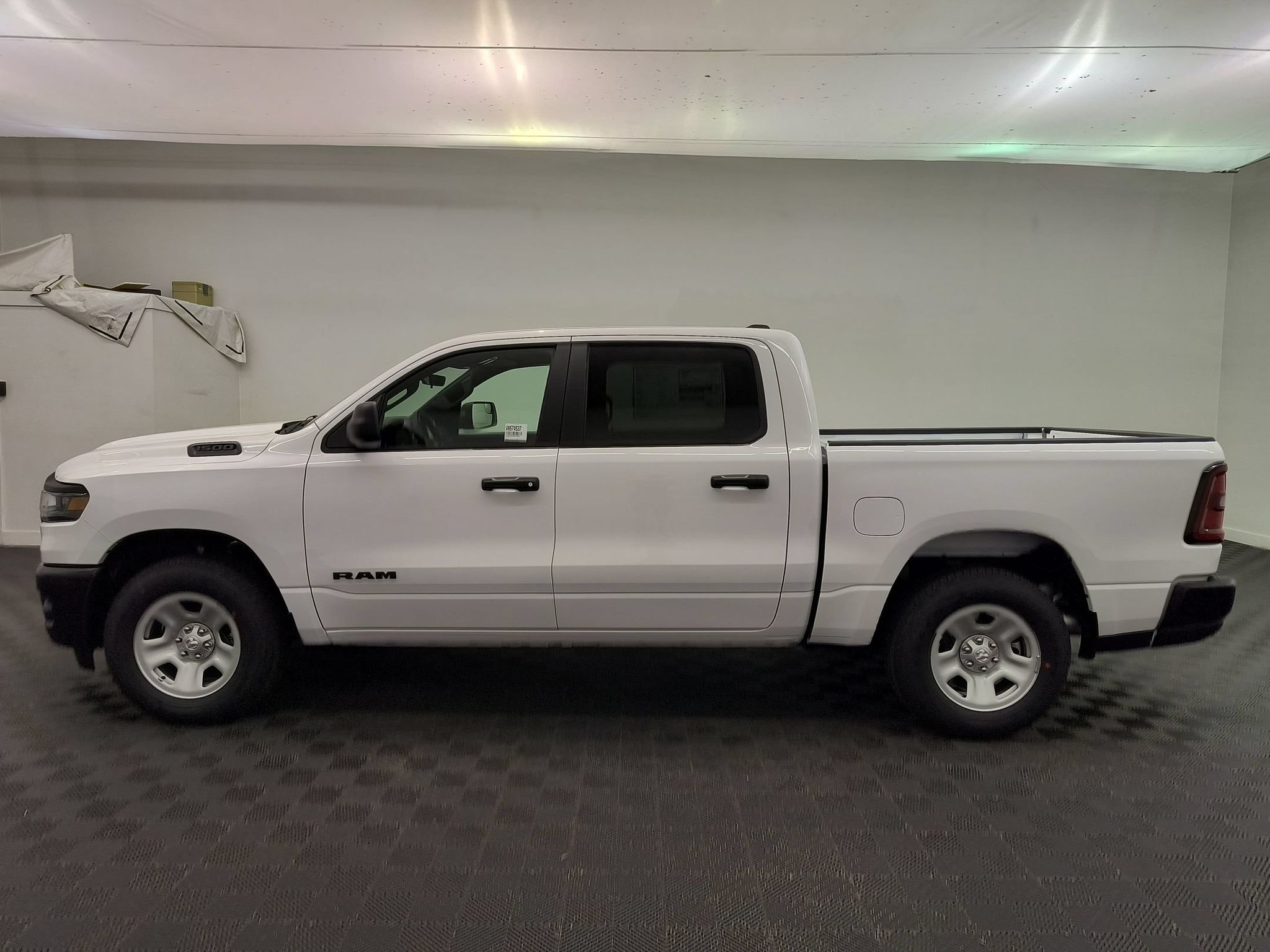 New 2027 Ram 1500 TRADESMAN CREW CAB 4X4 5'7 BOX Pickup