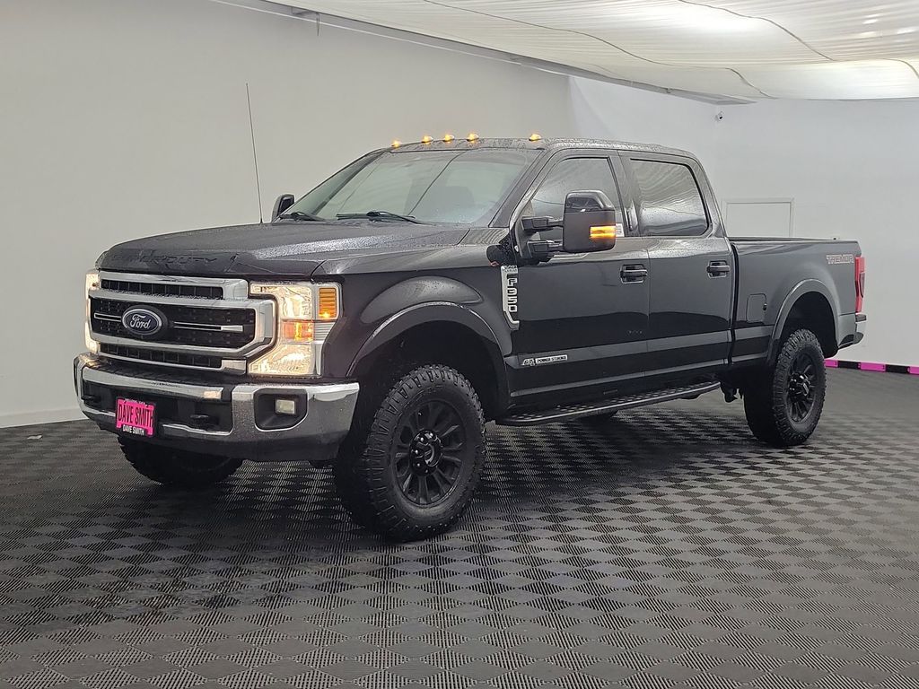 2021 Ford F-350 Super Duty Lariat's photo