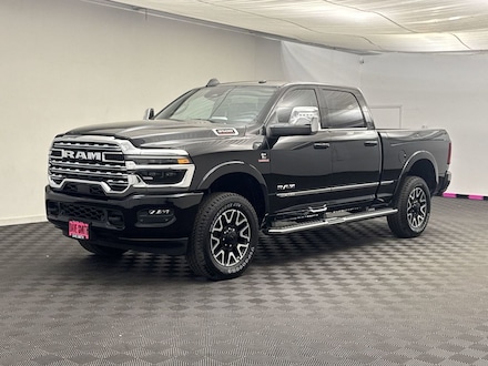 2025 Ram 3500 LIMITED CREW CAB 4X4 6'4 BOX Pickup