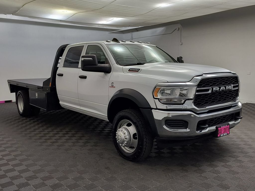 5500 Chassis Tradesman/SLT/Laramie/Limited Truck Crew Cab