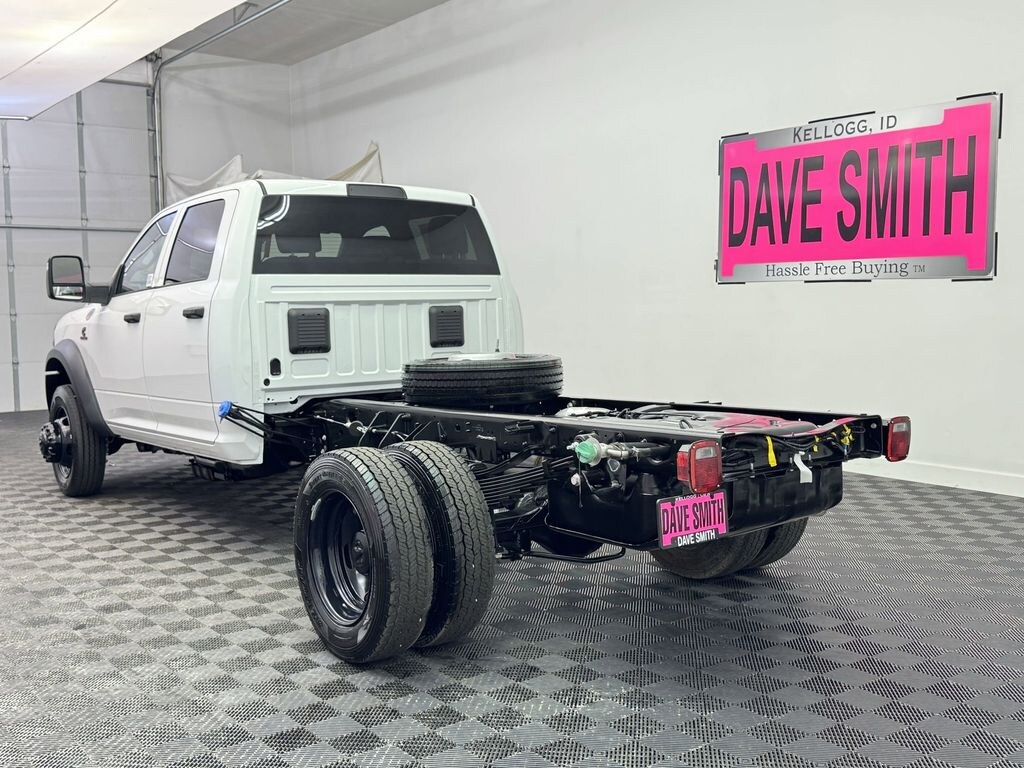 New 2025 Ram 5500 Chassis Cab 5500 TRADESMAN CHASSIS CREW CAB 4X4 60' CA Pickup