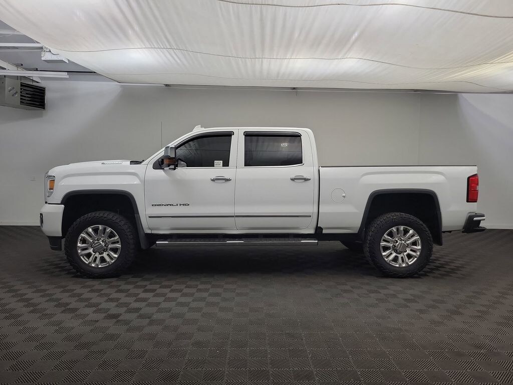 Used 2017 GMC Sierra 2500HD Denali Truck Crew Cab