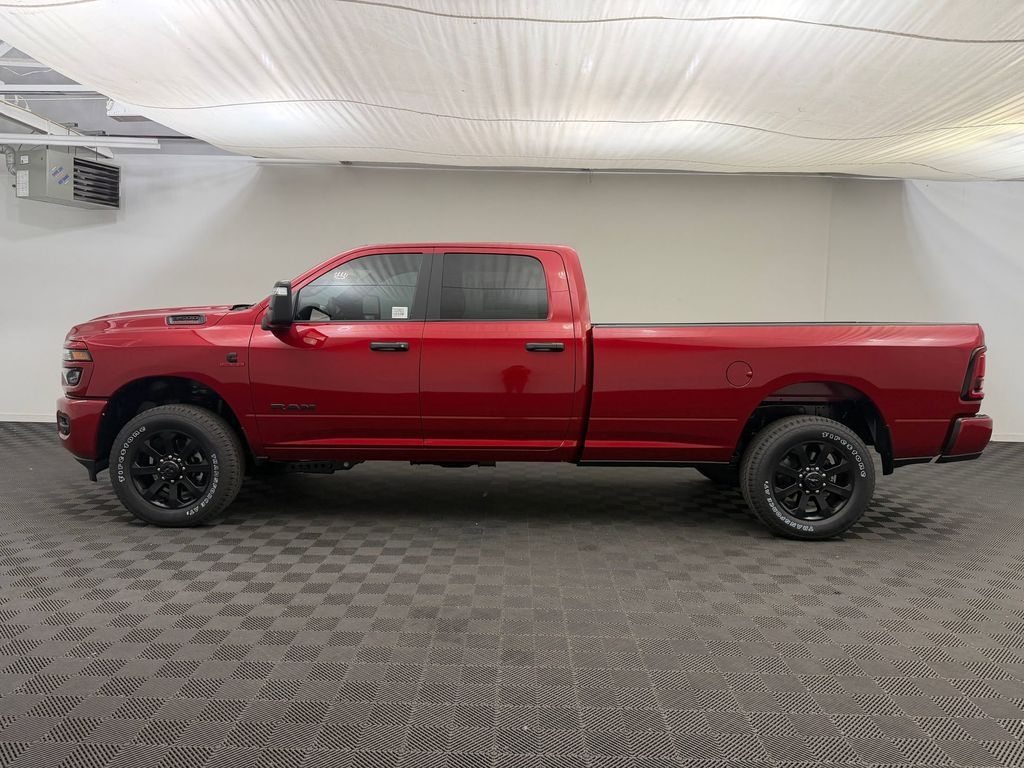New 2026 Ram 3500 BIG HORN CREW CAB 4X4 8' BOX Pickup