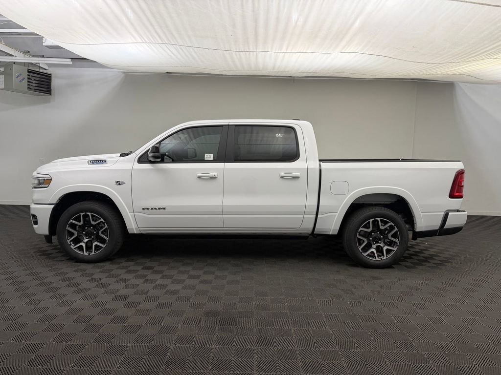 New 2026 Ram 1500 LARAMIE CREW CAB 4X4 5'7 BOX Pickup