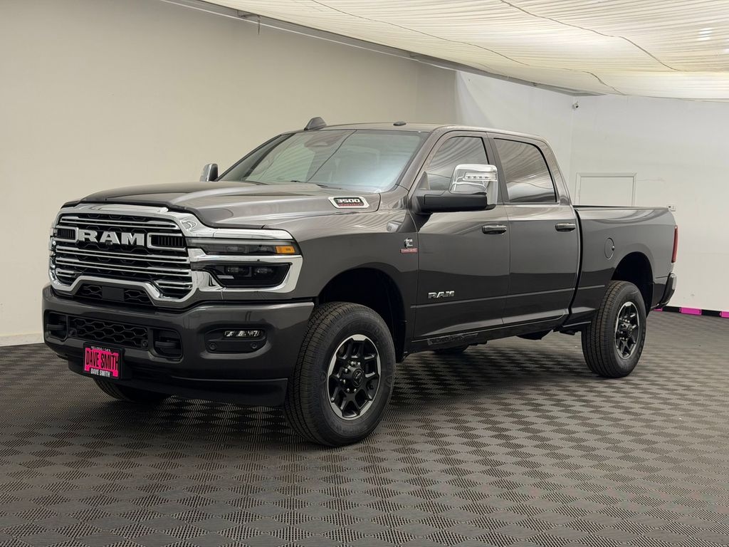 New 2026 Ram 3500 LARAMIE CREW CAB 4X4 6'4 BOX Pickup