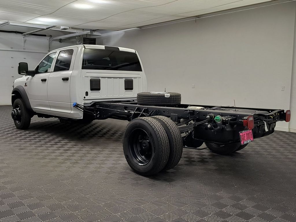 New 2026 Ram 4500 Chassis Cab TRADESMAN CREW 4X4 84' CA Pickup