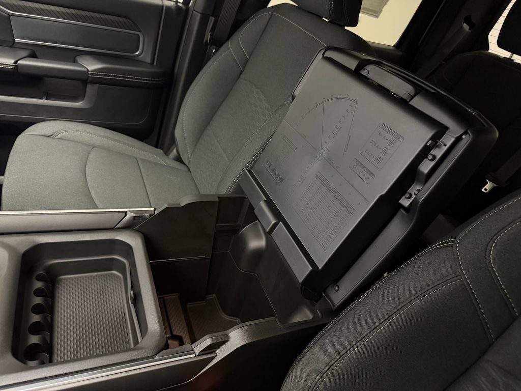 Photo 32