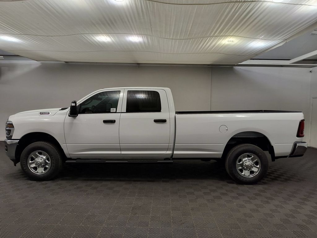 New 2026 Ram 2500 TRADESMAN CREW CAB 4X4 8' BOX Pickup