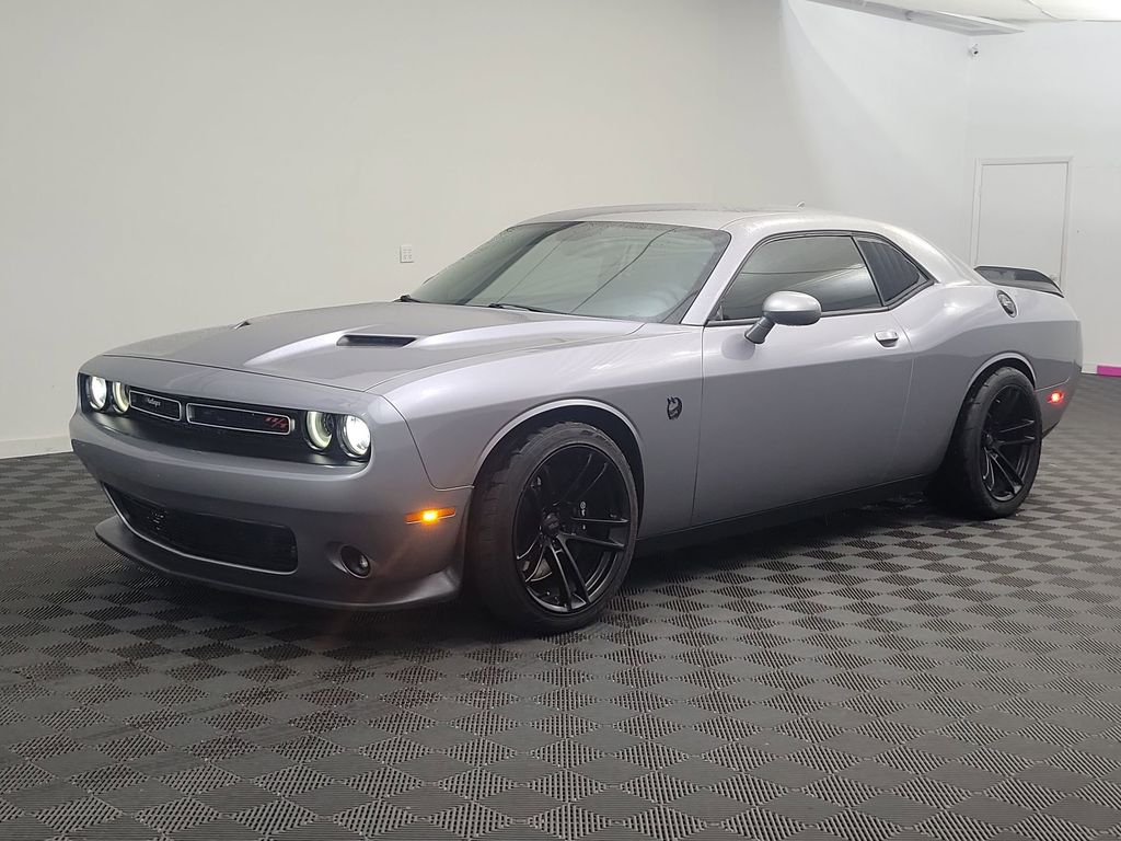2016 Dodge Challenger Scat Pack's photo