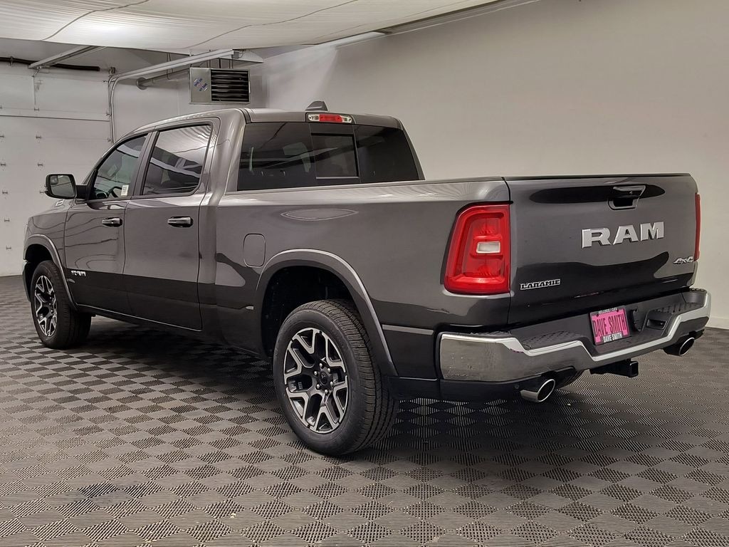 New 2026 Ram 1500 LARAMIE CREW CAB 4X4 6'4 BOX Pickup