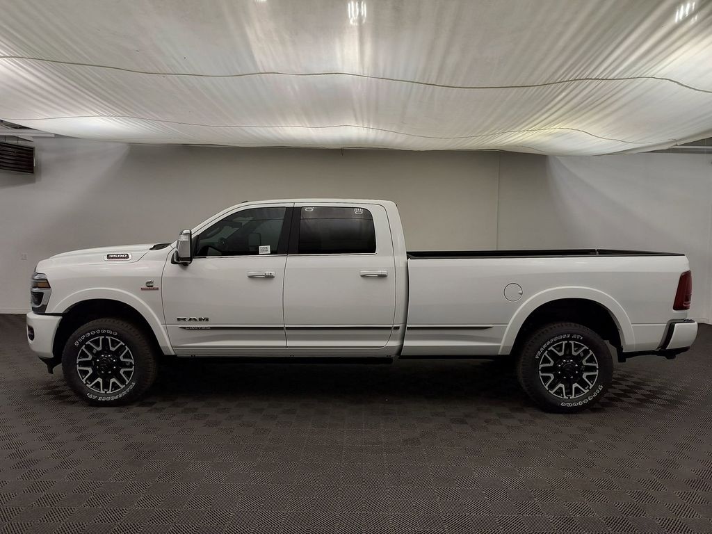 New 2026 Ram 3500 LIMITED CREW CAB 4X4 8' BOX Pickup