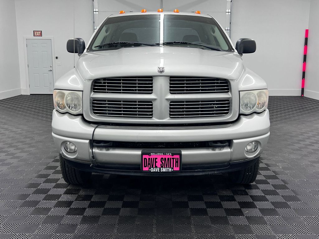 Ram 3500 SLT/Laramie Truck Quad Cab