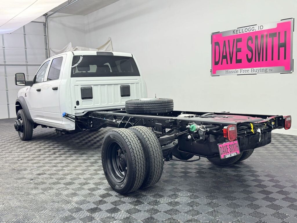 New 2025 Ram 4500 Chassis Cab 4500 TRADESMAN CHASSIS CREW CAB 4X4 84' CA Pickup