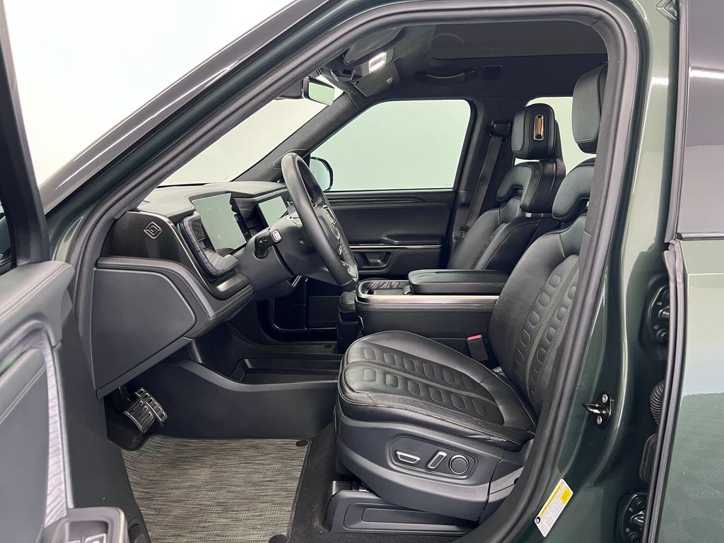 R1T Adventure Truck Crew Cab