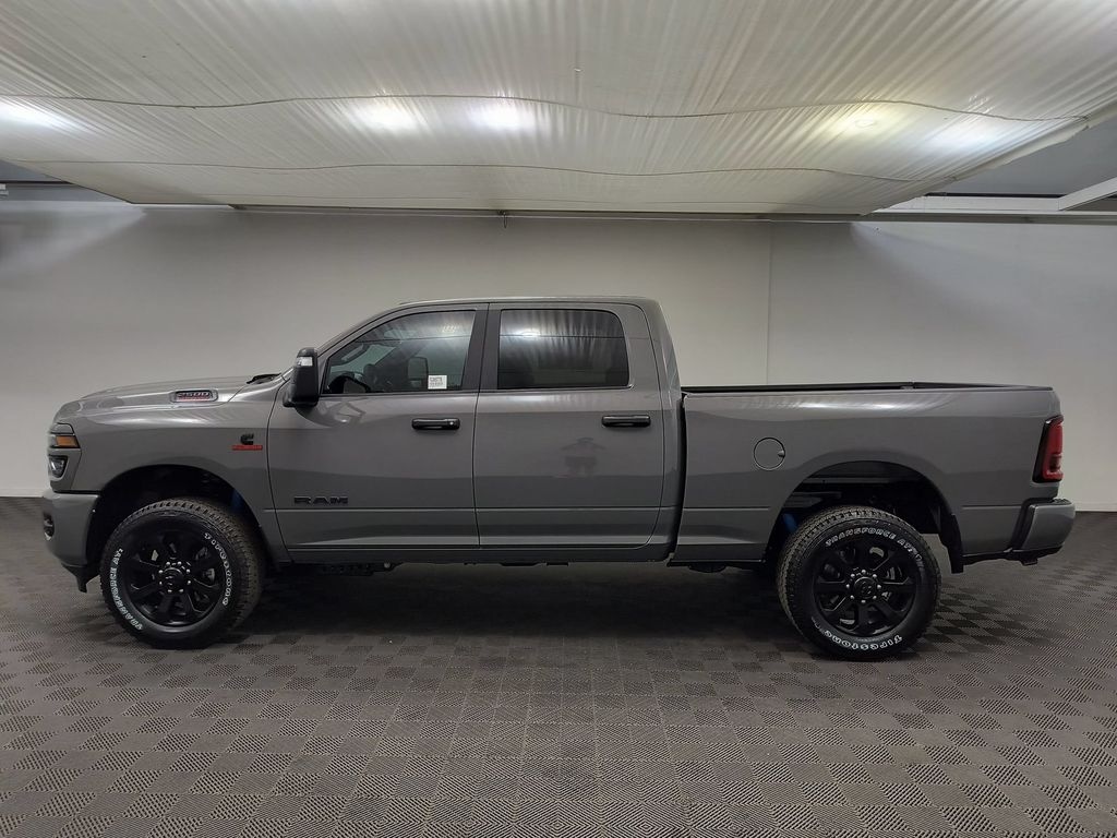 New 2026 Ram 2500 BIG HORN CREW CAB 4X4 6'4 BOX Pickup
