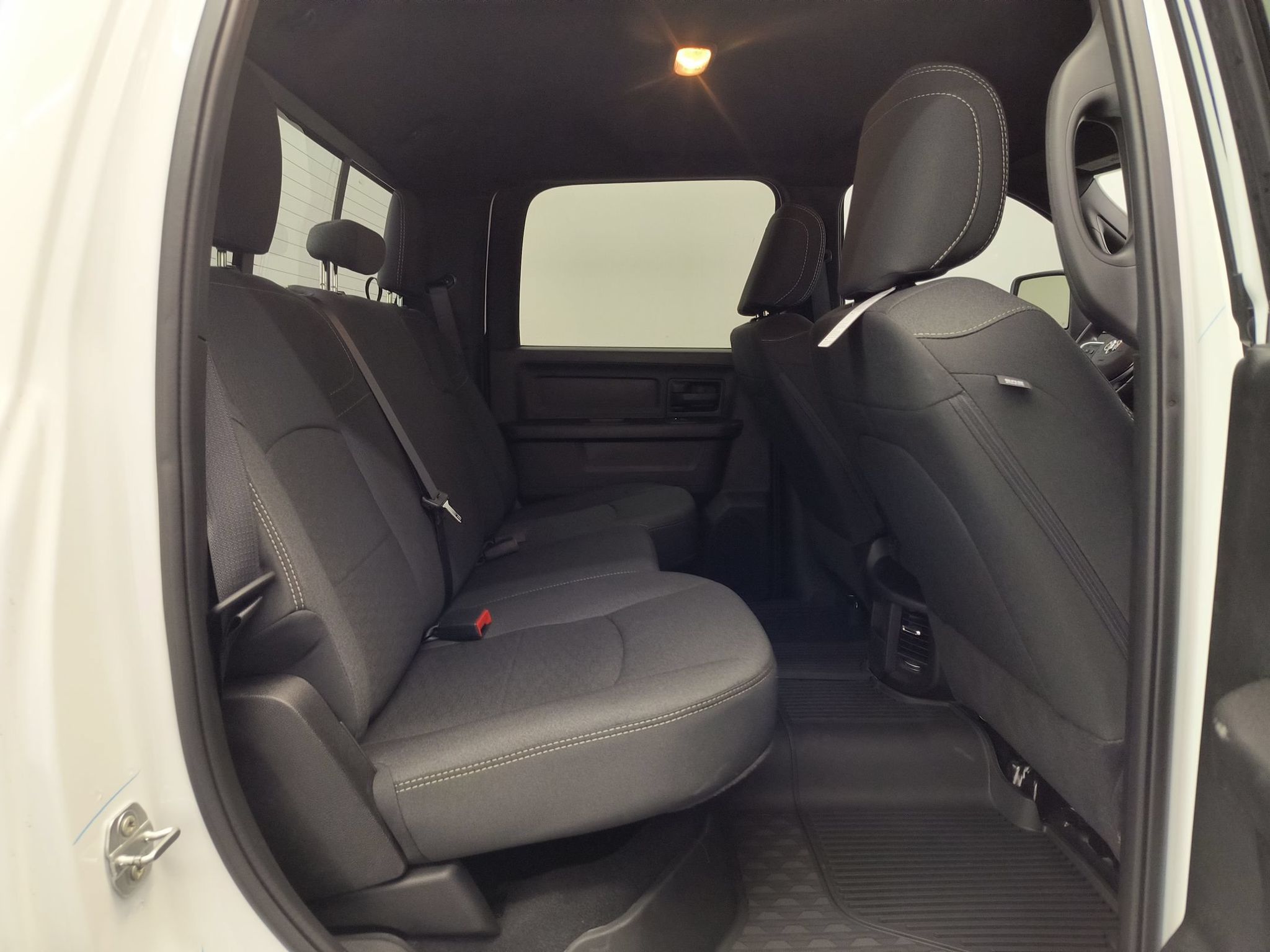 2025 RAM 2500 Tradesman - Photo 29