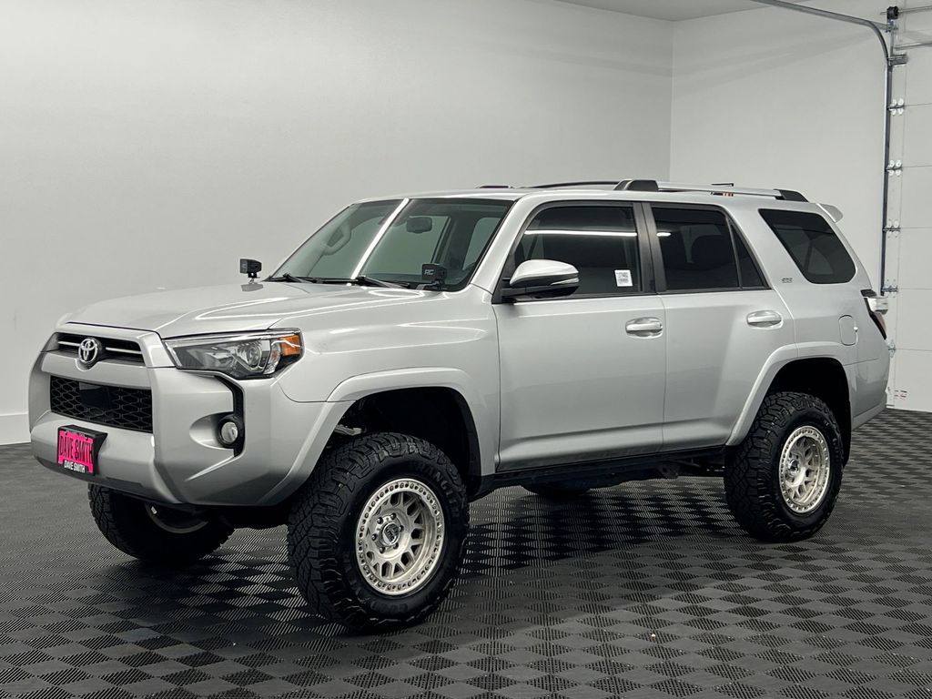 2020 Toyota 4Runner SR5 Premium's photo