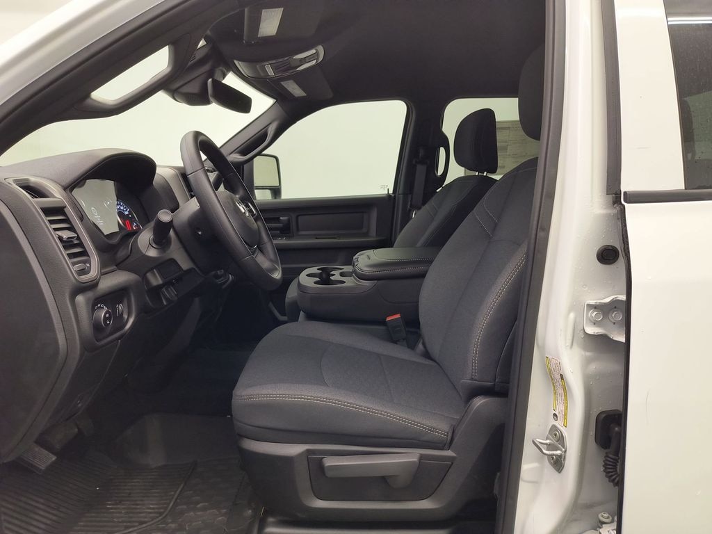 New 2025 Ram 2500 TRADESMAN CREW CAB 4X4 6'4 BOX Pickup