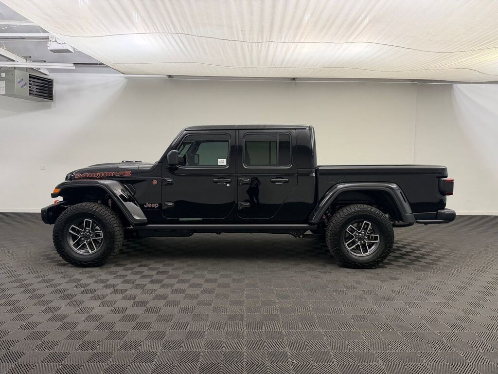 New 2026 Jeep Gladiator MOJAVE X 4X4 Pickup