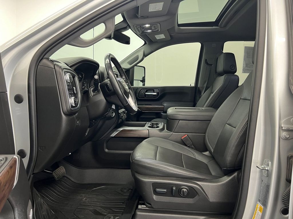 Used 2022 GMC Sierra 2500 HD SLT Truck Crew Cab