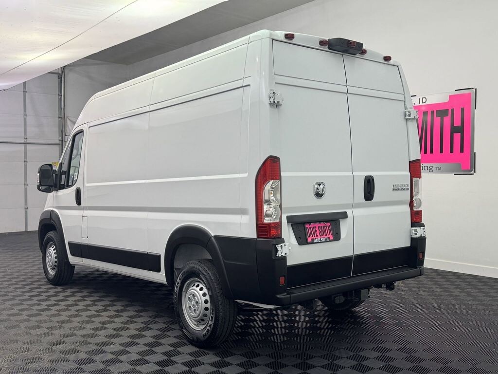New 2025 Ram ProMaster PROMASTER 1500 TRADESMAN CARGO VAN HIGH ROOF 136' Cargo Van