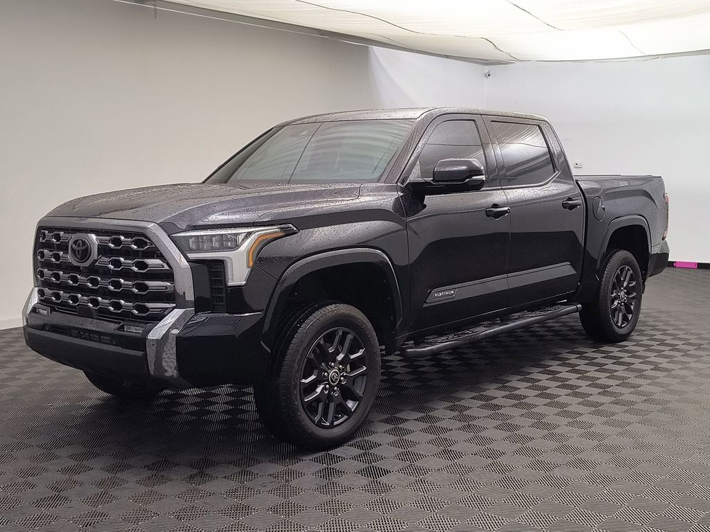 2022 Toyota Tundra Platinum's photo