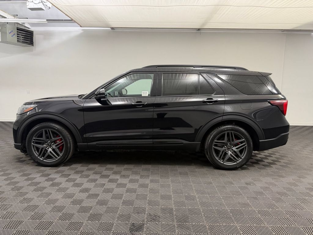 Used 2025 Ford Explorer ST SUV