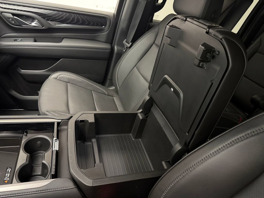 2024 GMC Yukon XL Denali - Photo 25