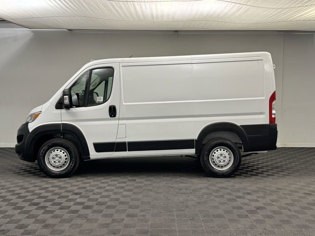 New 2025 Ram ProMaster PROMASTER 1500 TRADESMAN CARGO VAN LOW ROOF 118' W Cargo Van