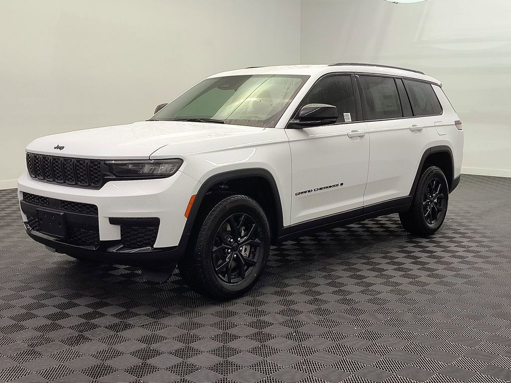 2025 Jeep Grand Cherokee L Altitude's photo