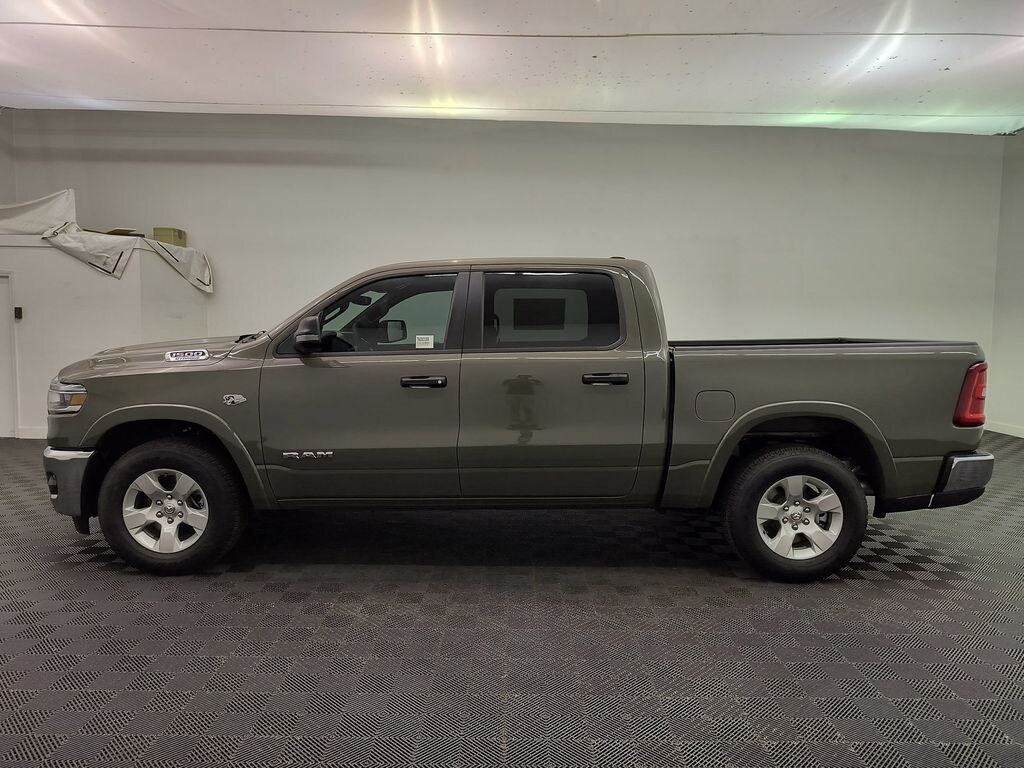 New 2026 Ram 1500 BIG HORN CREW CAB 4X4 5'7 BOX Pickup