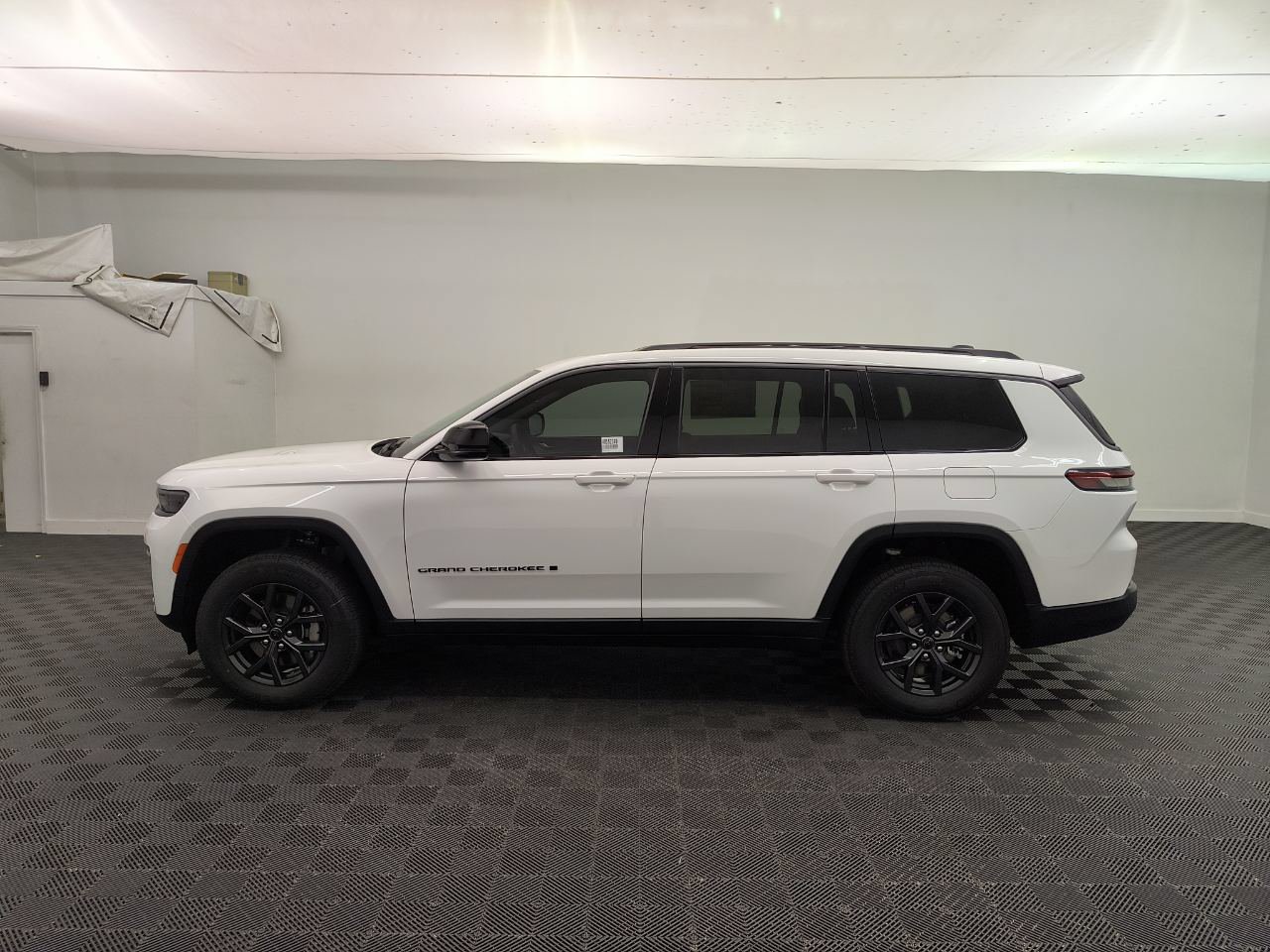 New 2027 Jeep Grand Cherokee L 3 Row LAREDO 4X4 Sport Utility